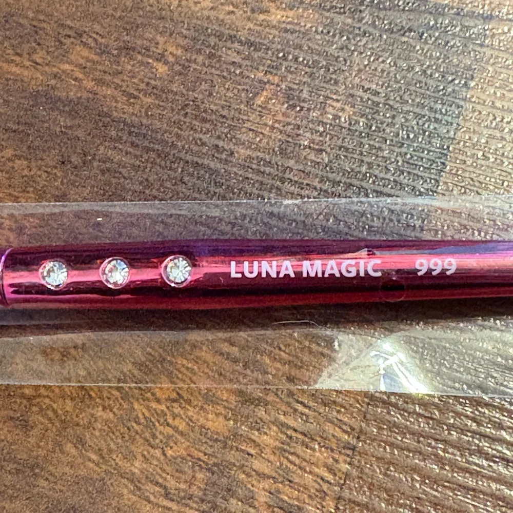 Luna Magic Superstar Highlighter Brush 999 NWT Soft Tapered Bristles